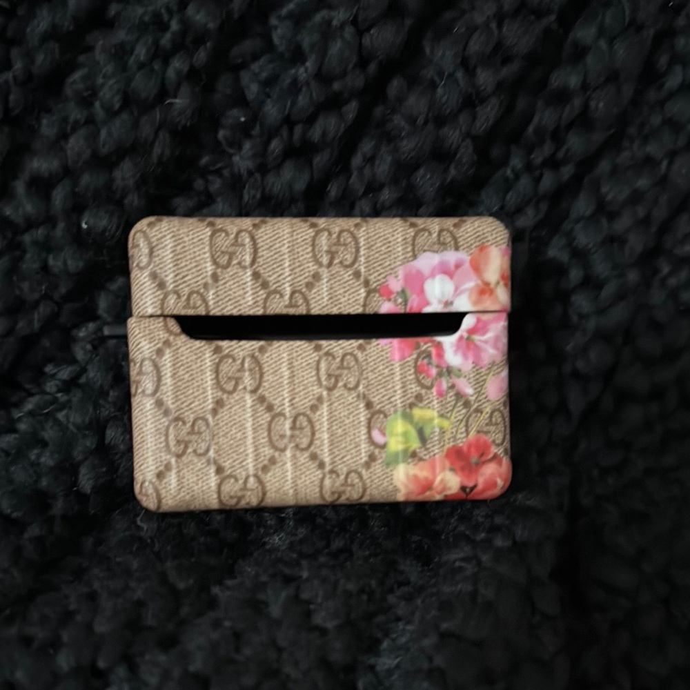 GG Floral AirPod Pro Case